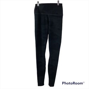 Alo Yoga Camo Leggings Size XS